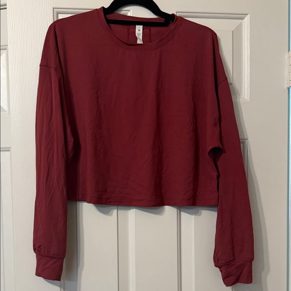 Lululemon Women's Red Long Sleeve Crop Top EUC